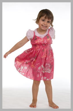 children_new01 Daniela shows off her prettiest dress
